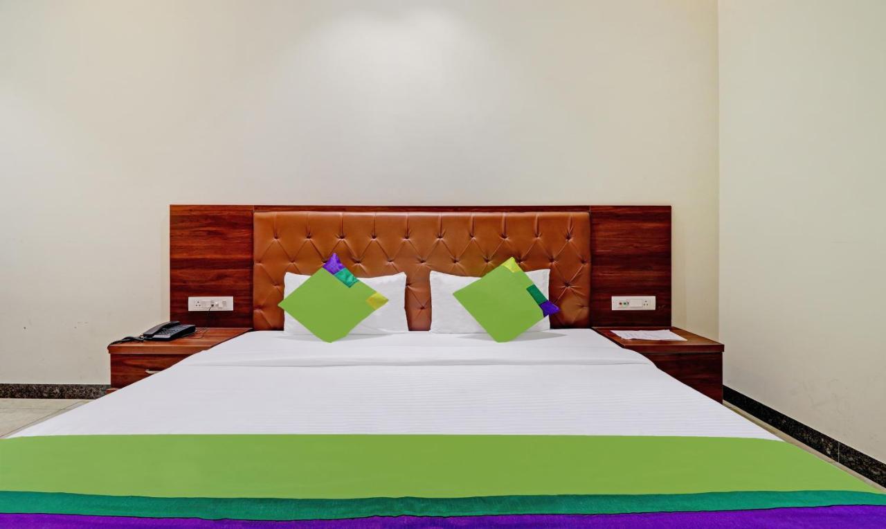 Treebo Trend Gt Palace Fatehabad Road Hotel Agra  Exterior foto